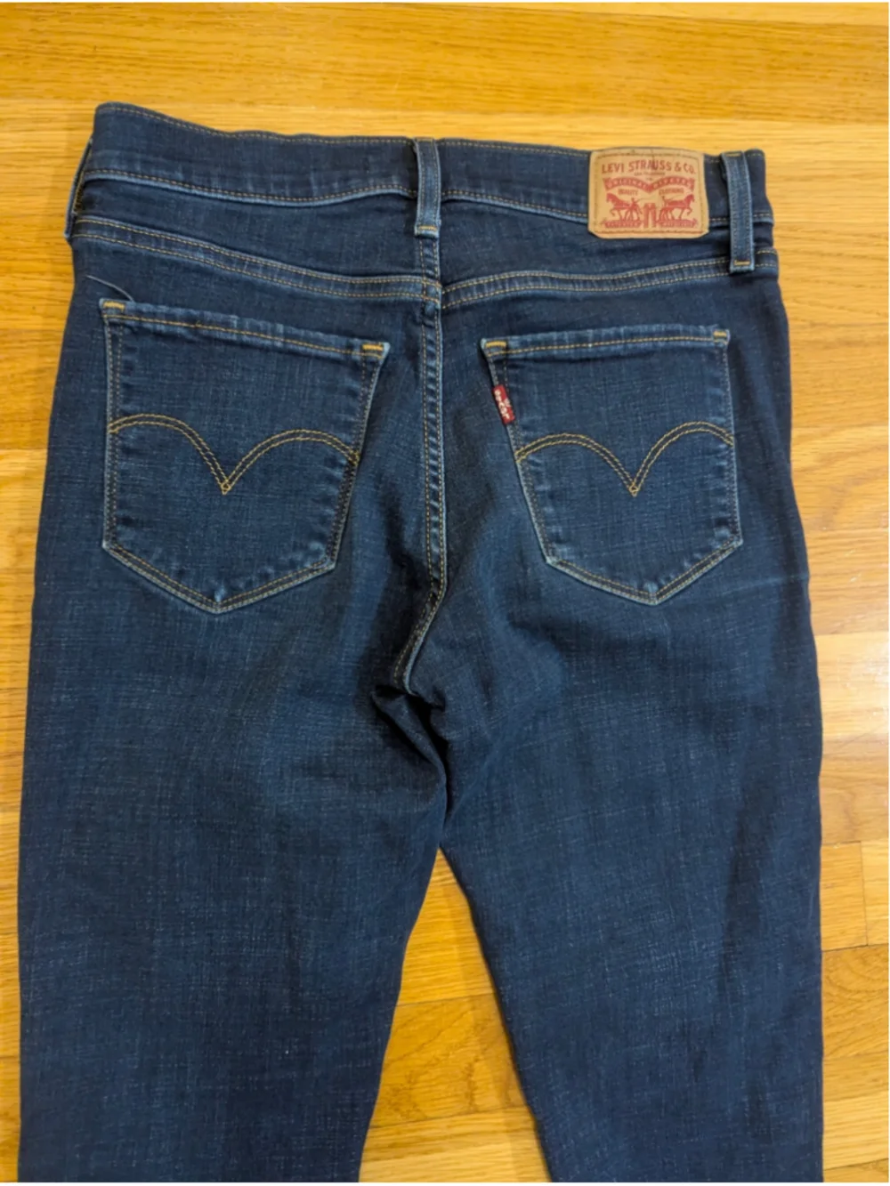 Levi's 311 Shaping Skinny Jeans Size 26